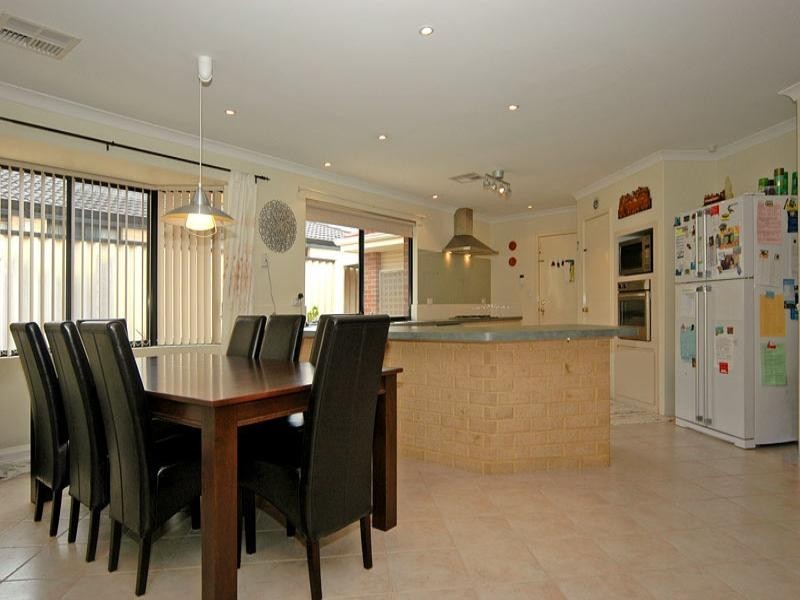 323 Bennett Springs Drive, Beechboro WA 6063