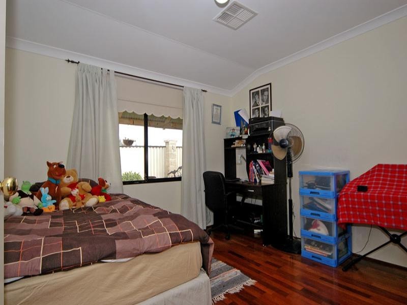 323 Bennett Springs Drive, Beechboro WA 6063