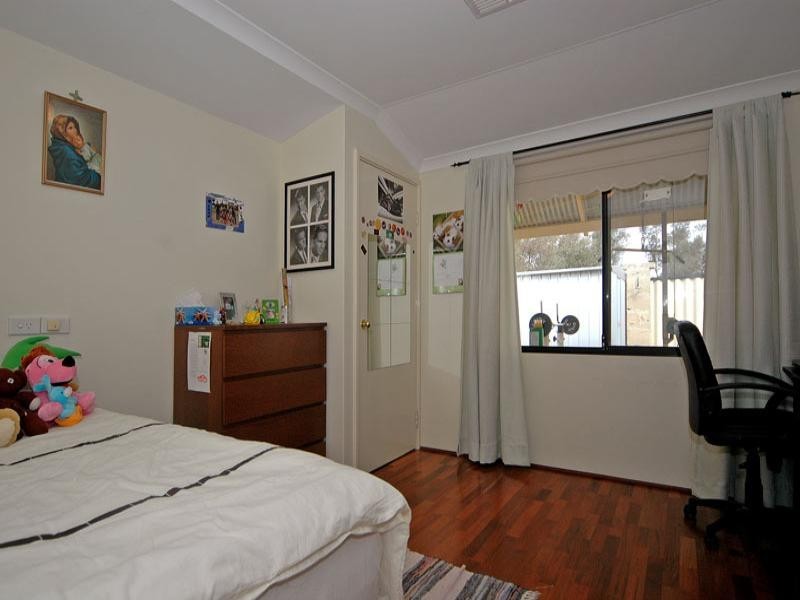 323 Bennett Springs Drive, Beechboro WA 6063