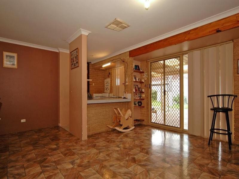 62 Rhine Crescent, Beechboro WA 6063