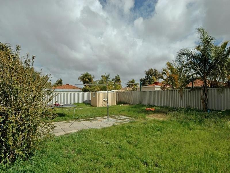 62 Rhine Crescent, Beechboro WA 6063