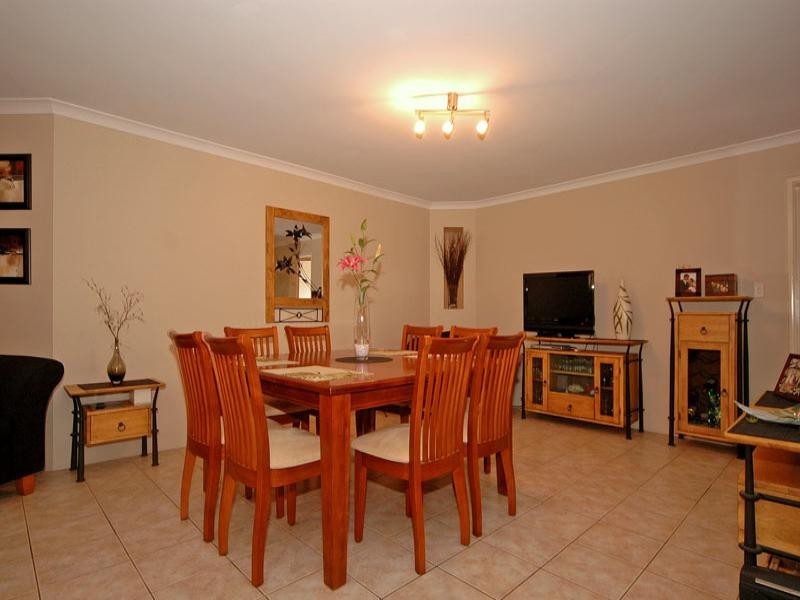 8 Driftwood Way, Beechboro WA 6063