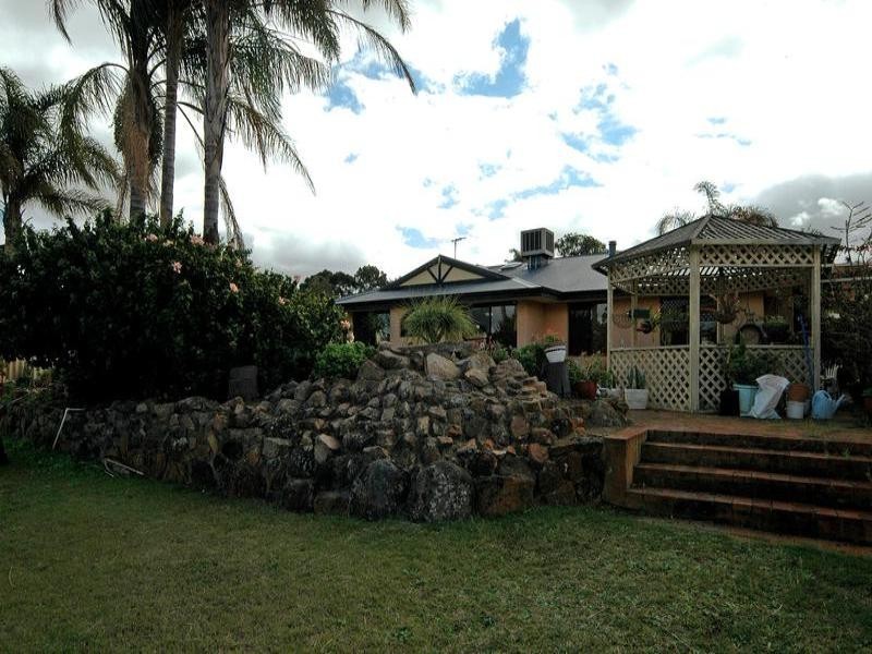 9 Gloves Place, Beechboro WA 6063