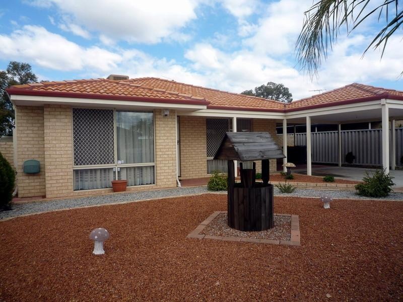 15 Mitra Loop, Beechboro WA 6063
