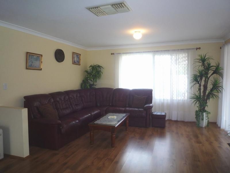 15 Mitra Loop, Beechboro WA 6063