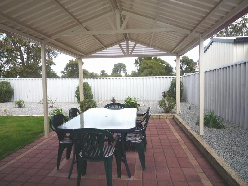 15 Mitra Loop, Beechboro WA 6063