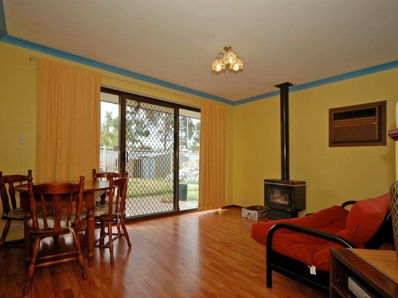 2 Meechin Way, Beechboro WA 6063