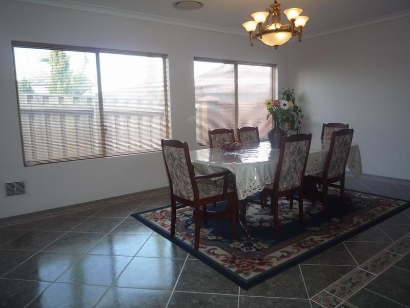 12 Sheringham Retreat, Currambine WA 6028