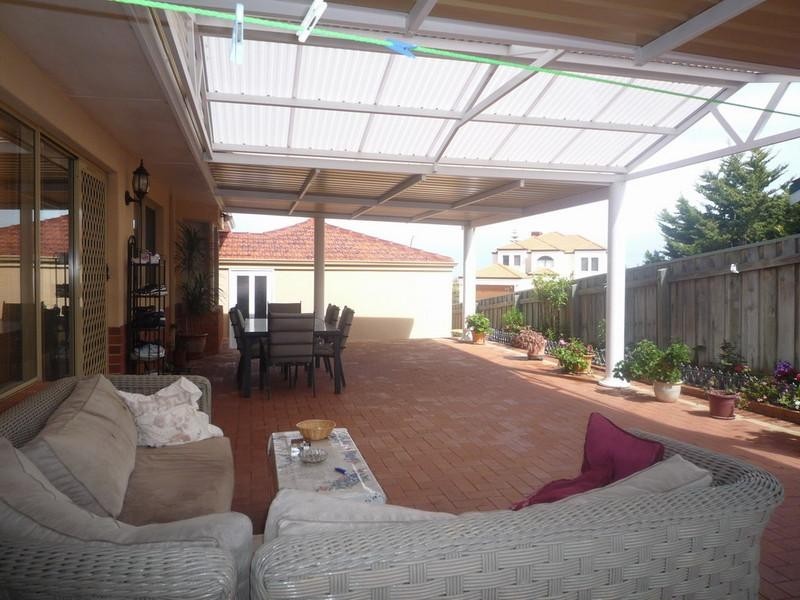 12 Sheringham Retreat, Currambine WA 6028