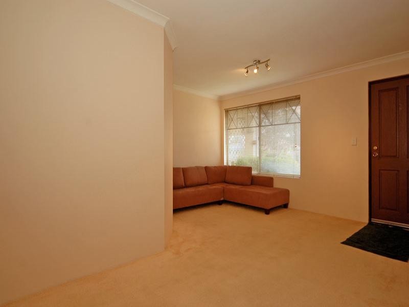 18 Penlea Glade, Kiara WA 6054