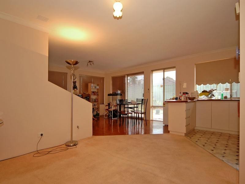 18 Penlea Glade, Kiara WA 6054