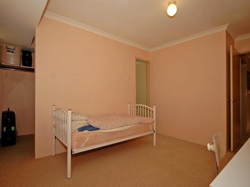 18 Penlea Glade, Kiara WA 6054