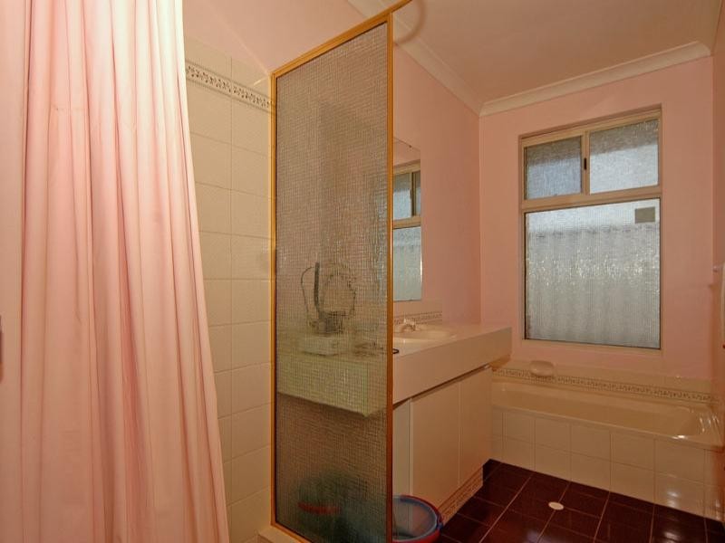 18 Penlea Glade, Kiara WA 6054