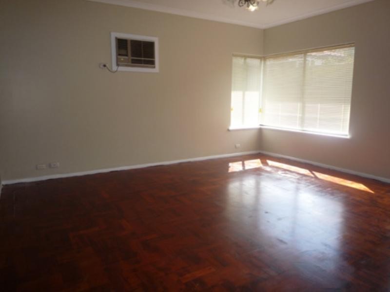 14 Gleneagles Way, Hamersley WA 6022