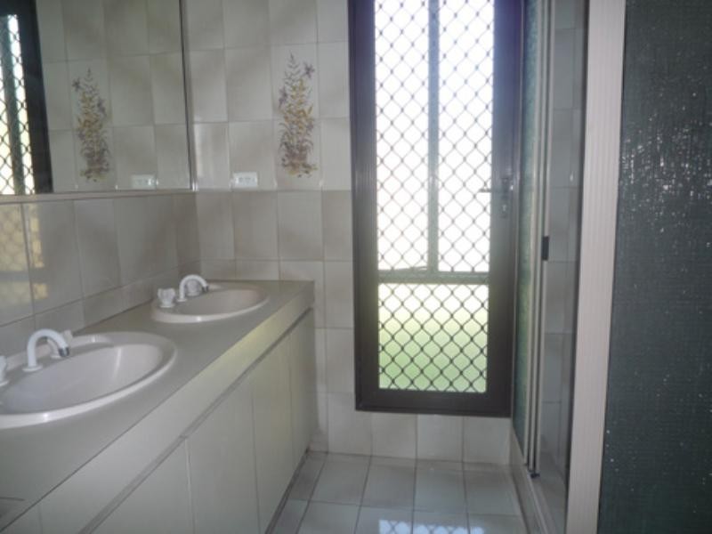 14 Gleneagles Way, Hamersley WA 6022