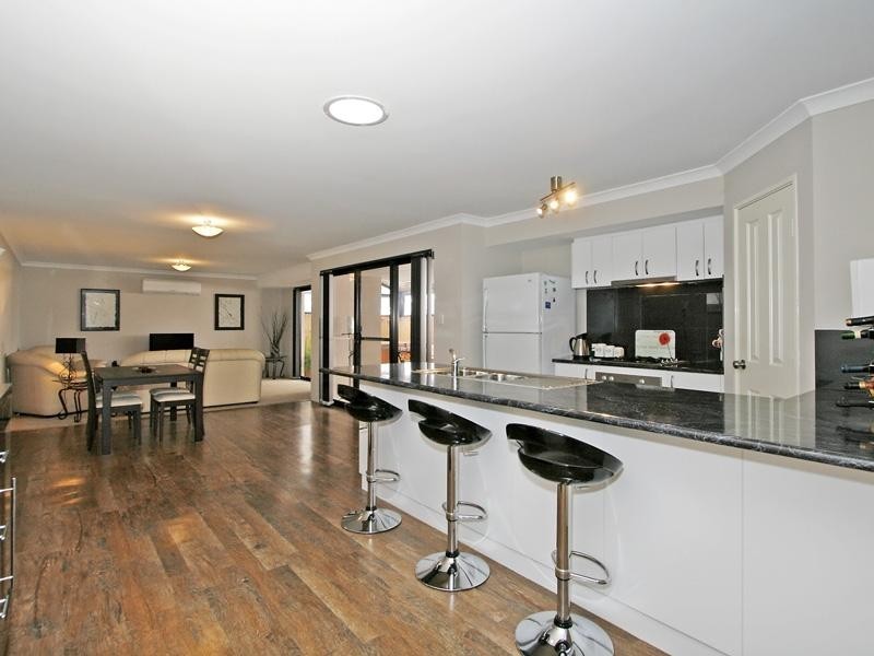 4a Schofield Street, Eden Hill WA 6054