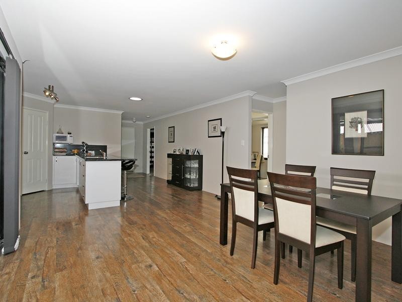 4a Schofield Street, Eden Hill WA 6054