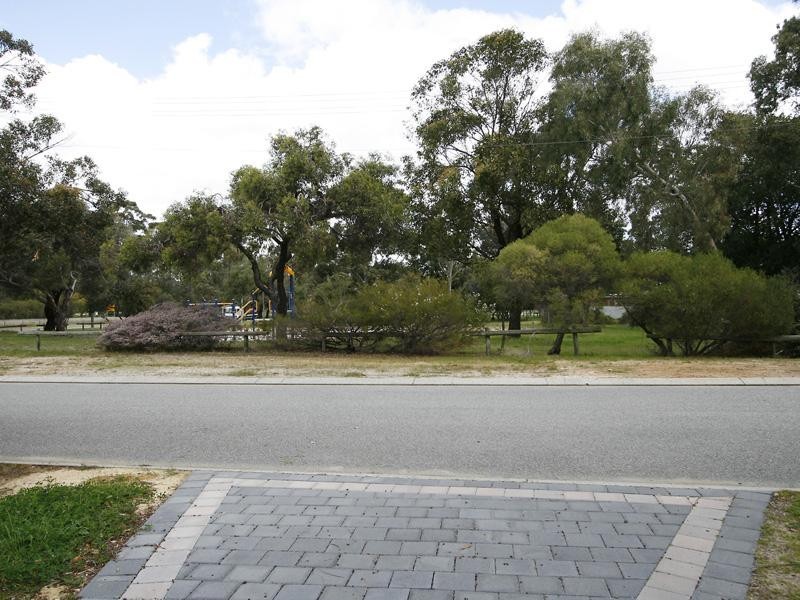 4a Schofield Street, Eden Hill WA 6054