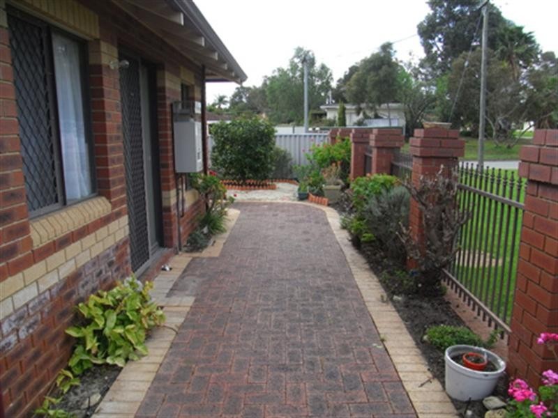 22/8 Garnsworthy Place, Bassendean WA 6054