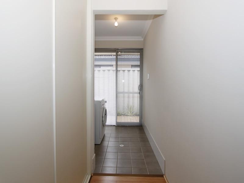 19b Coonawarra Drive, Caversham WA 6055