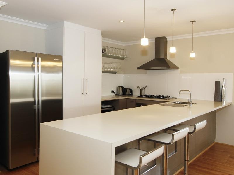 19b Coonawarra Drive, Caversham WA 6055