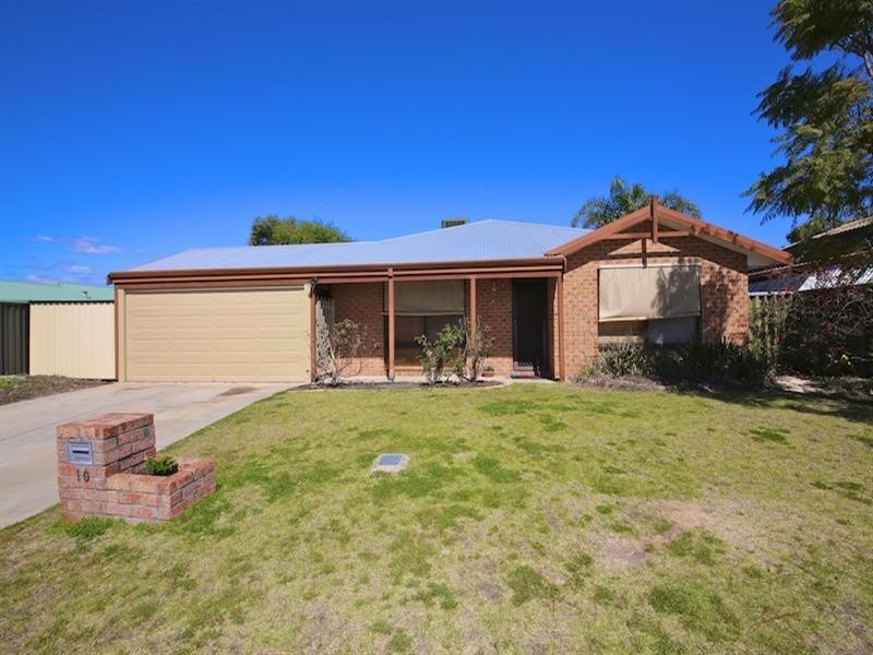 10 Loxleigh Gardens, Kiara WA 6054