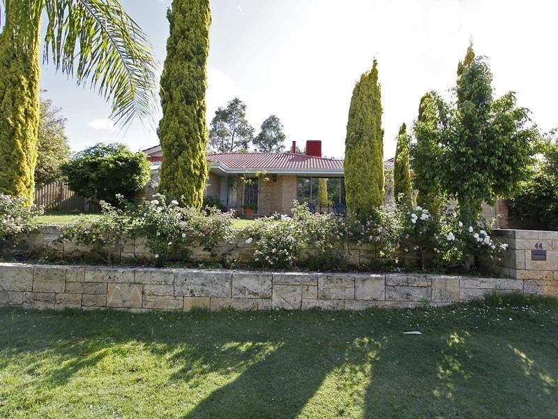44 Parkview Drive, Ballajura WA 6066