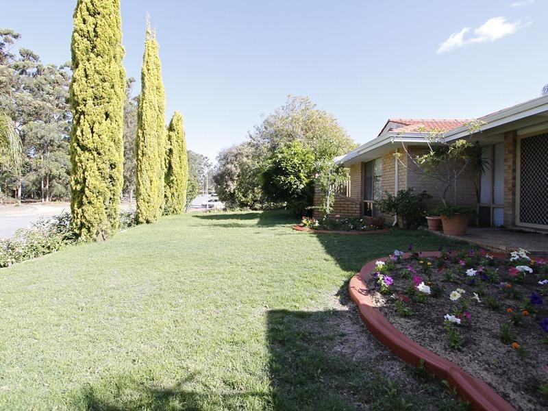 44 Parkview Drive, Ballajura WA 6066