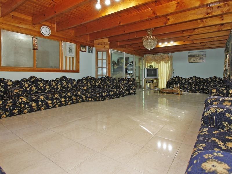 44 Parkview Drive, Ballajura WA 6066