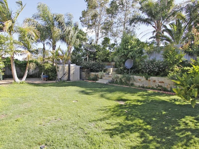 44 Parkview Drive, Ballajura WA 6066