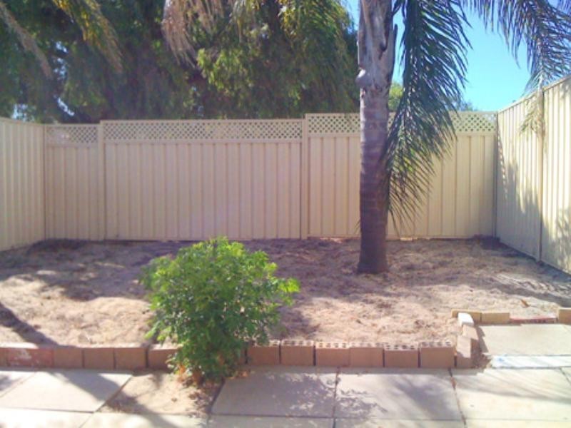 1/307 Wharf Street, Queens Park WA 6107