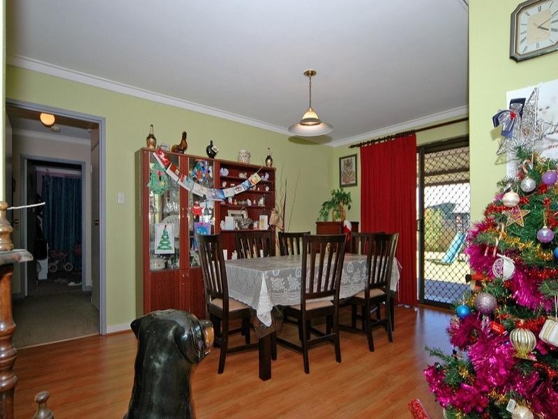 10 Walkington Way, Eden Hill WA 6054