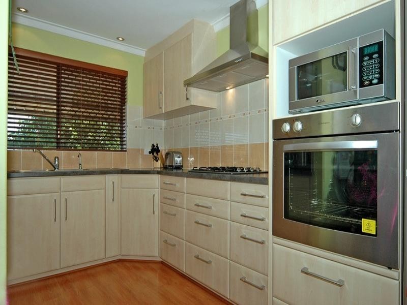 10 Walkington Way, Eden Hill WA 6054