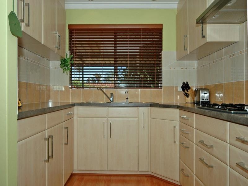 10 Walkington Way, Eden Hill WA 6054