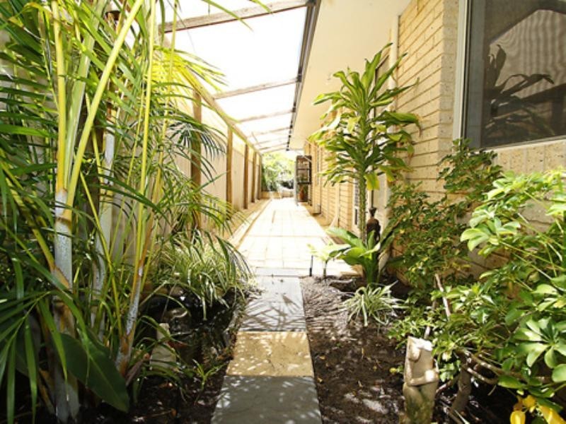 7 Cherwell Avenue, Beechboro WA 6063