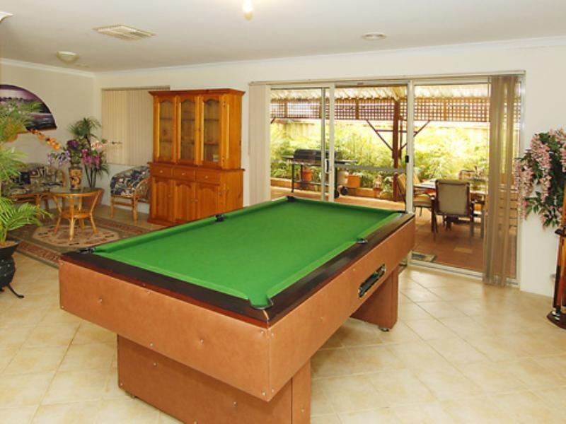 8 Osten Lane, Beechboro WA 6063