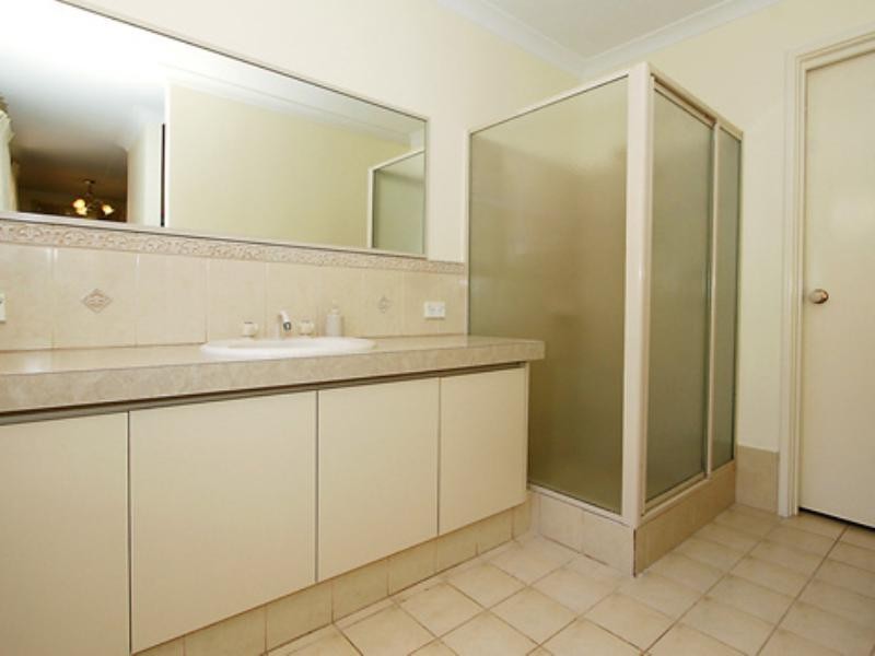 8 Osten Lane, Beechboro WA 6063