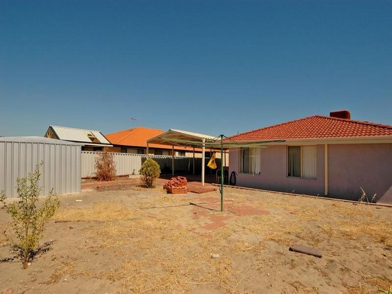 18 Vanda Retreat, Beechboro WA 6063