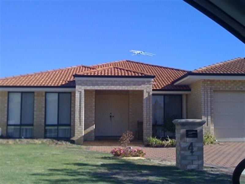 4 Woolmers Loop, Landsdale WA 6065