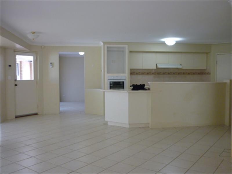 4 Woolmers Loop, Landsdale WA 6065