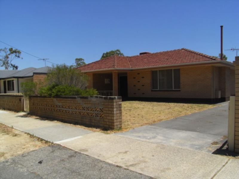 13 Hamersley Street, Midland WA 6056