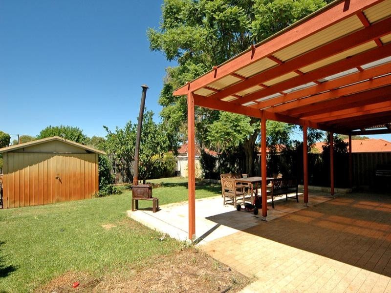 9 Drysdale Street, Eden Hill WA 6054