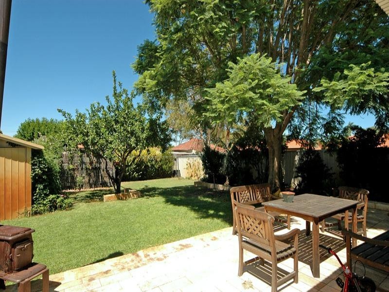 9 Drysdale Street, Eden Hill WA 6054