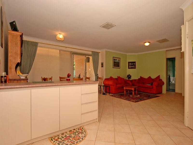 96 Bennett Street, Caversham WA 6055