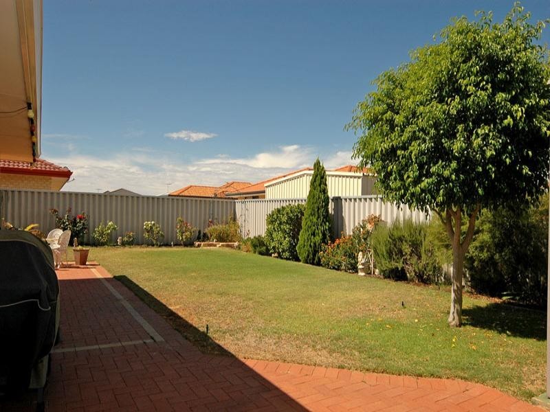 96 Bennett Street, Caversham WA 6055