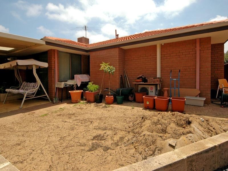 18A Northmoor Road, Eden Hill WA 6054