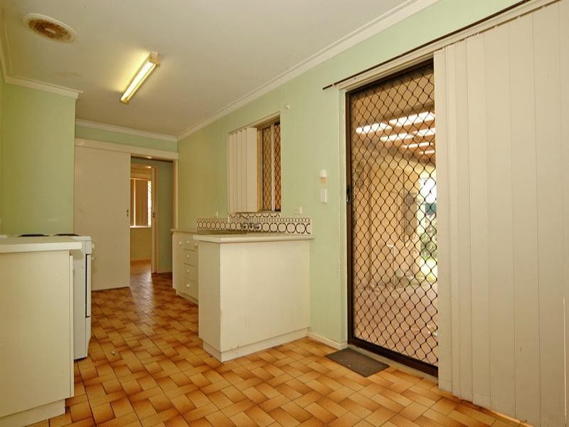 3 Barlee Way, Beechboro WA 6063