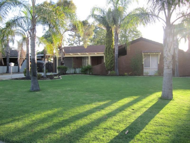 4 Cockram Place, Beechboro WA 6063