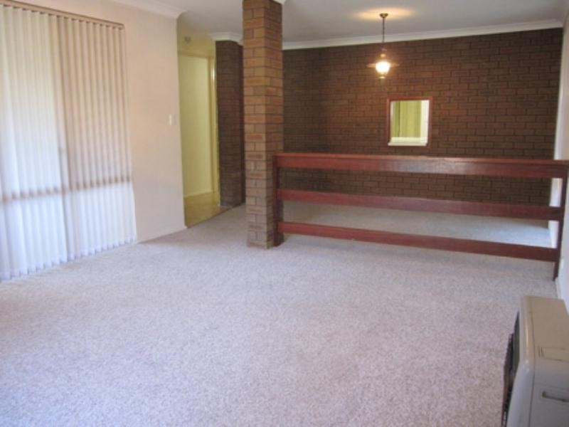 4 Cockram Place, Beechboro WA 6063