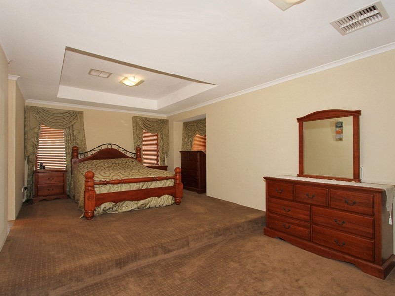 243 Bennett Springs Drive, Beechboro WA 6063